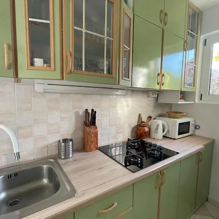 Gemuetliches In Mit Grosser Te By Interhome *